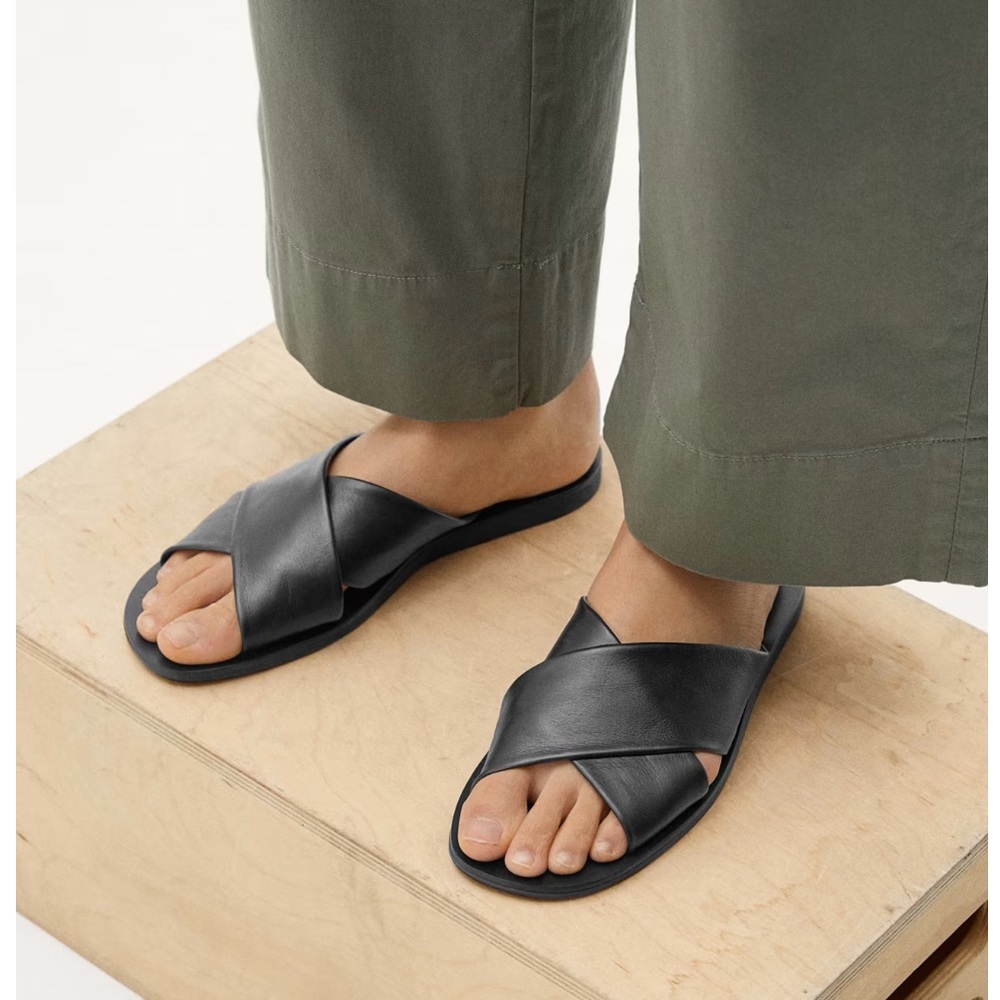 Everlane Black Leather Cross-Strap Sandals